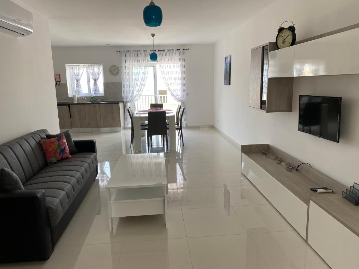 Sunshine Apartments Mellieha - Modern Three Bedroom Apartment - Apt No 2 Eksteriør bilde